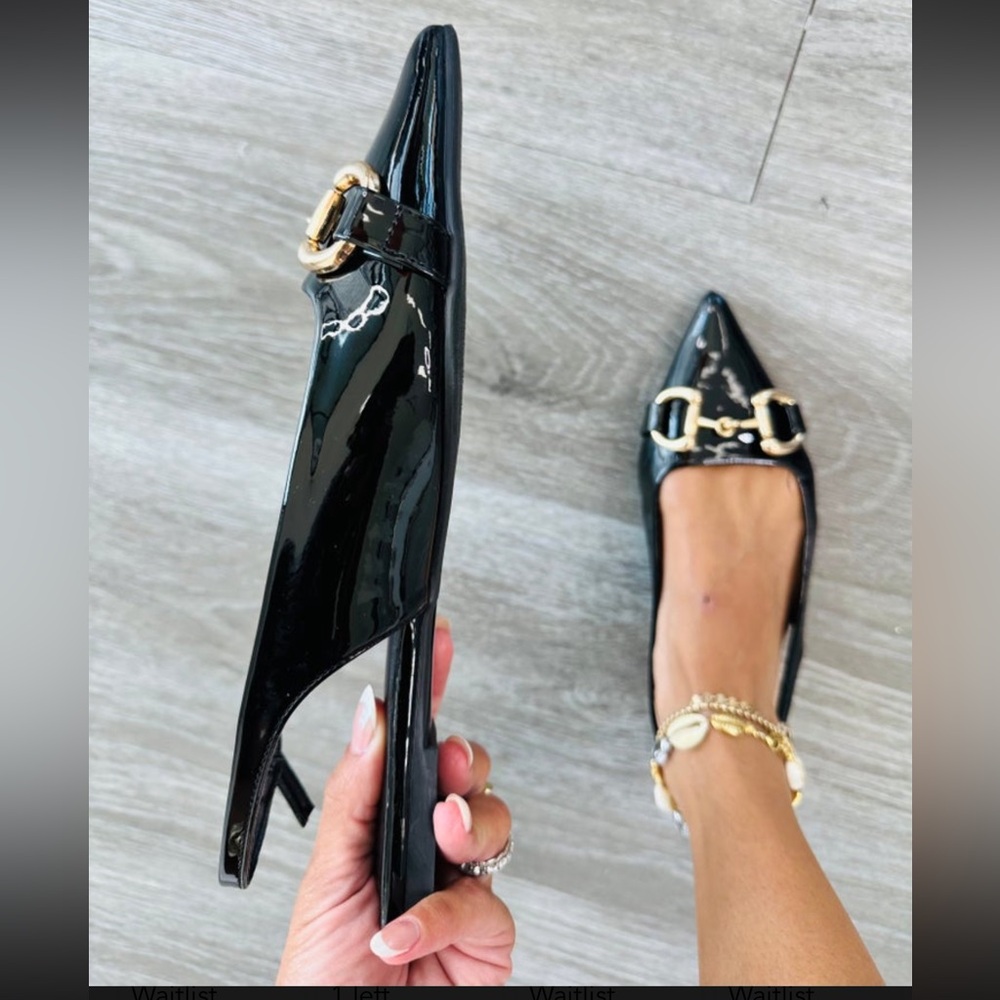 BAMBOO Black and Gold Flats with Sleek Design